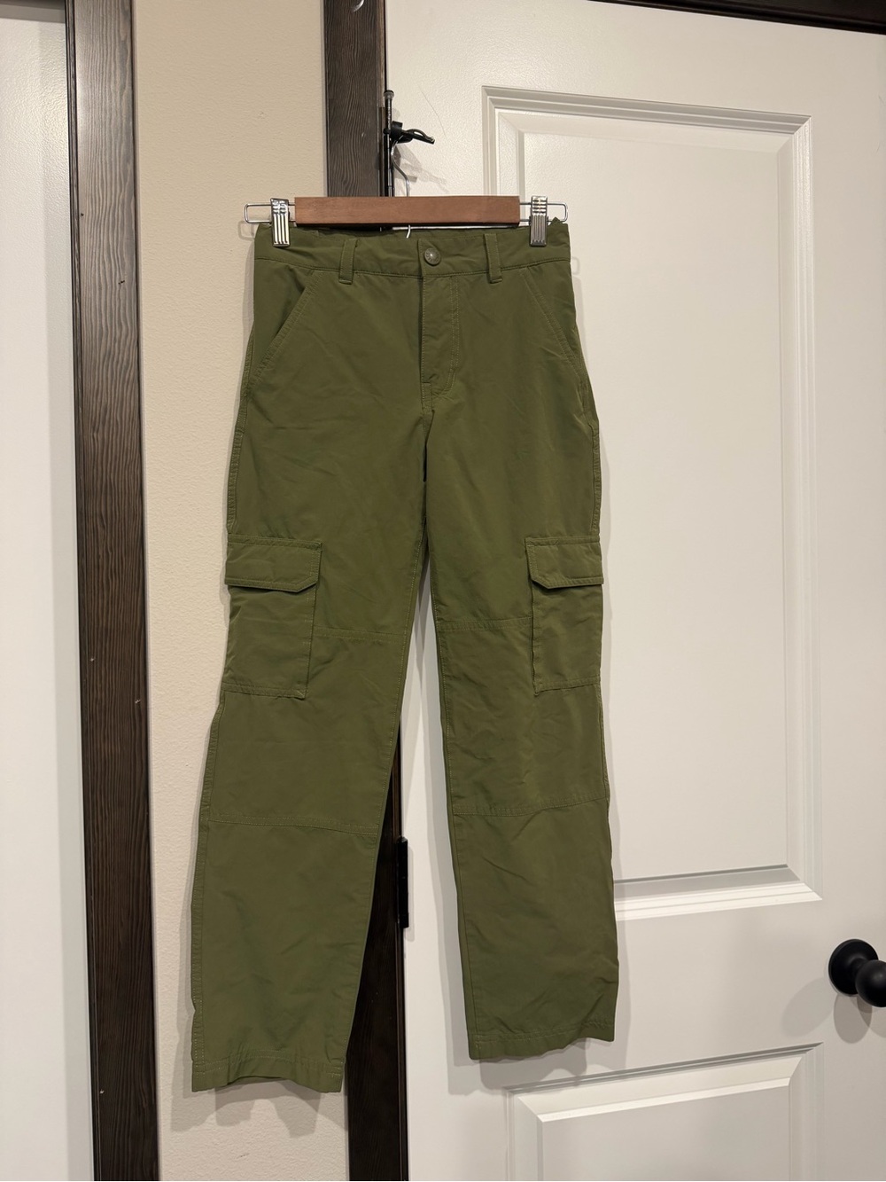 The North Face kids  Olive Green Cargo Pants